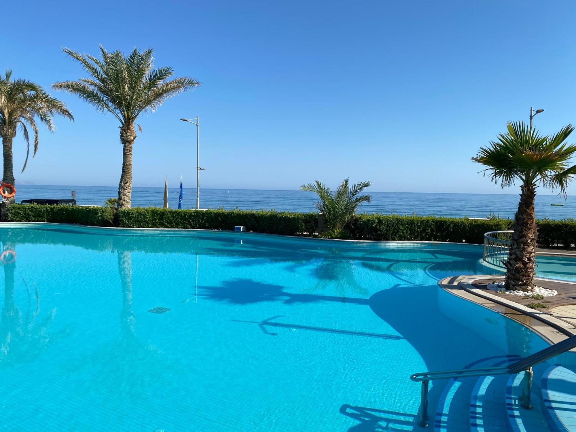 Aegean Pearl Hotel Ретимно Екстериор снимка